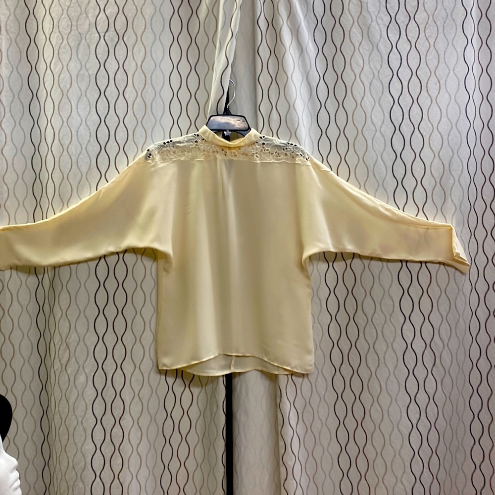 Cream Raglan Sleeve Blouse with Lace Cutouts on shoulders size 8